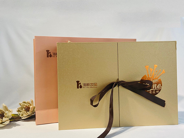 化妝刷精品盒定做-點創(chuàng)包裝
